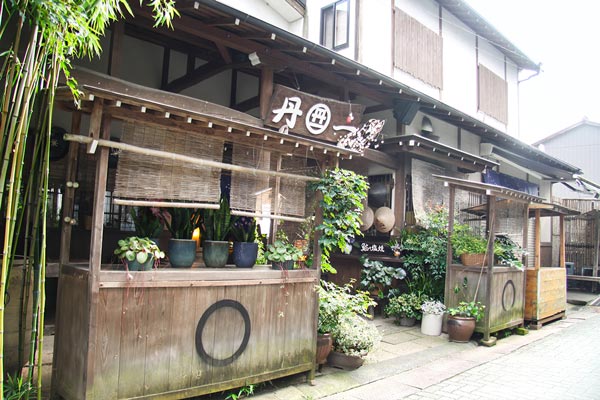 丹一店舗写真